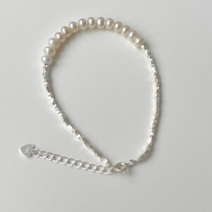 pearl bracelet